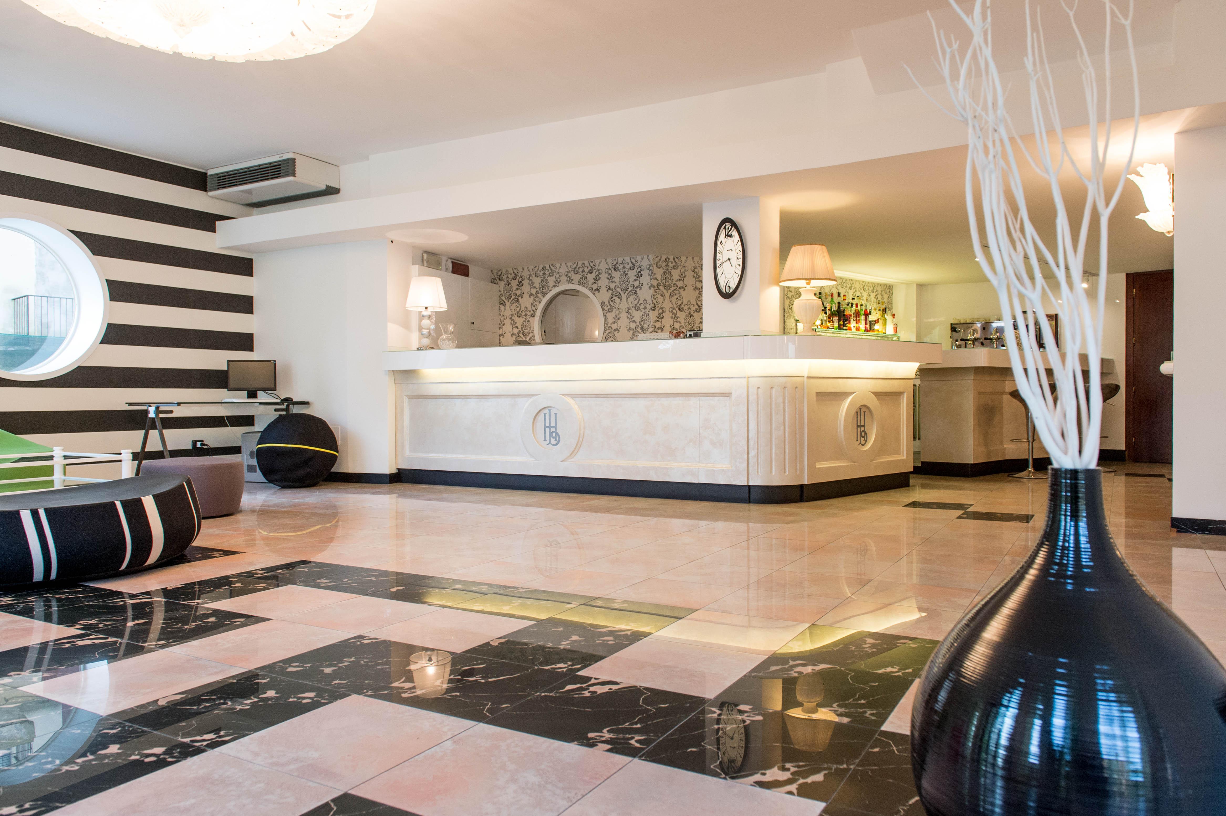 Hotel Luxor Milano Marittima Eksteriør billede