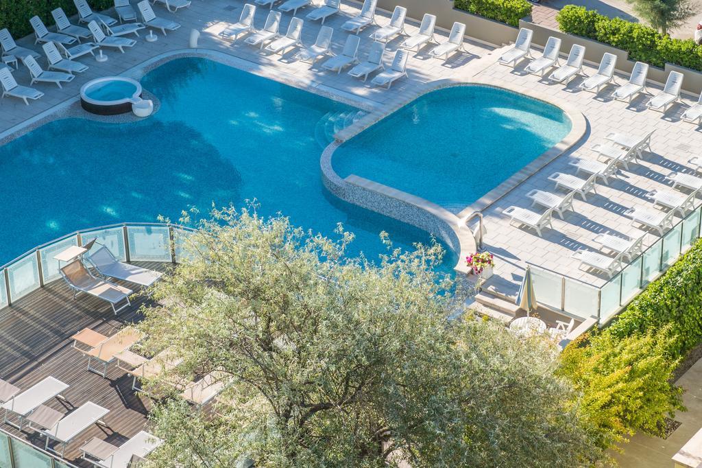 Hotel Luxor Milano Marittima Eksteriør billede