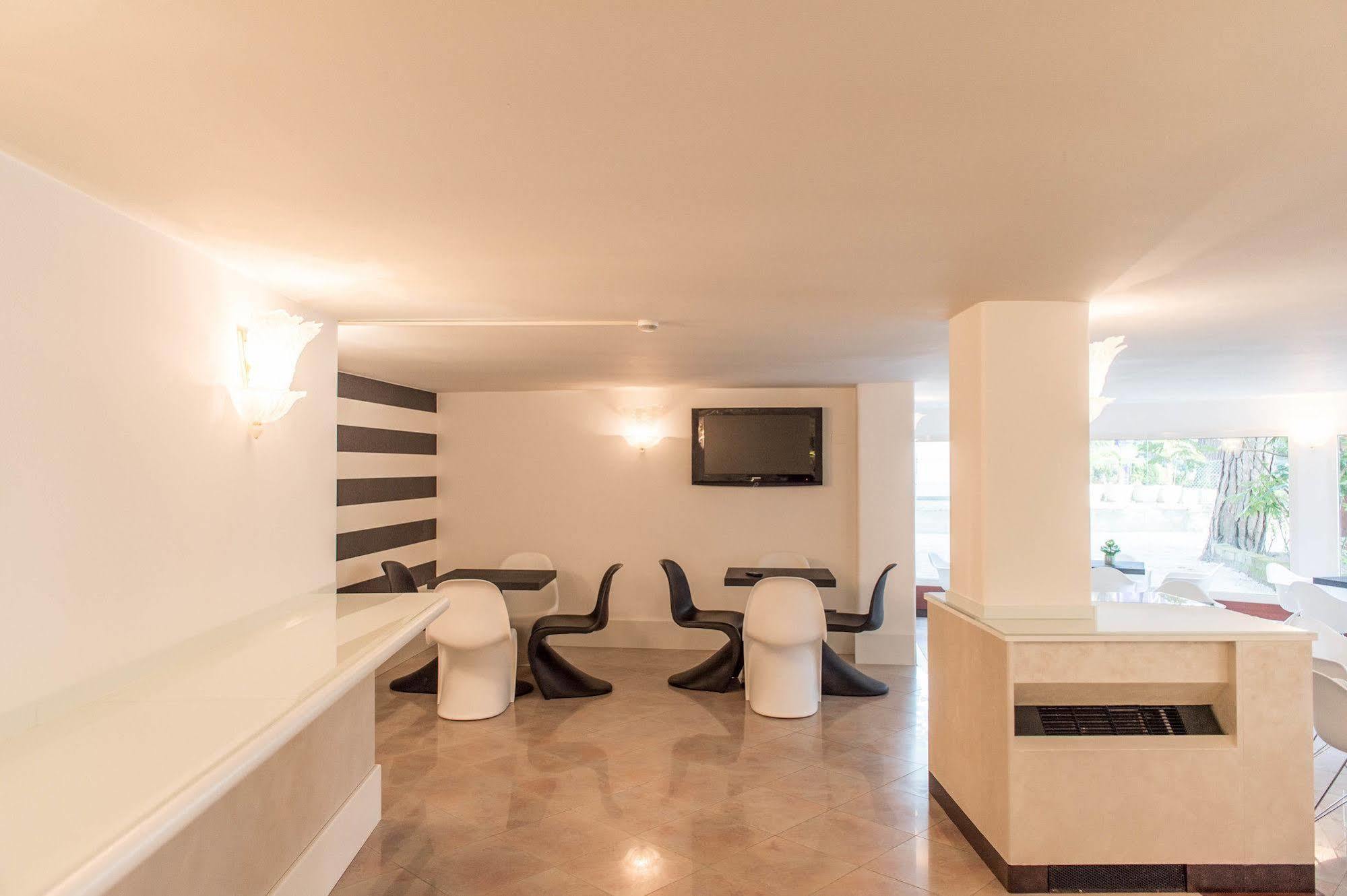 Hotel Luxor Milano Marittima Eksteriør billede