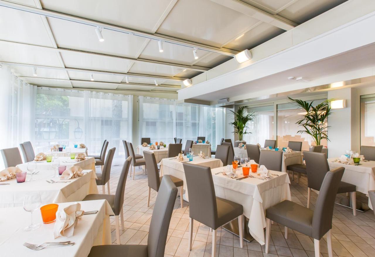 Hotel Luxor Milano Marittima Eksteriør billede